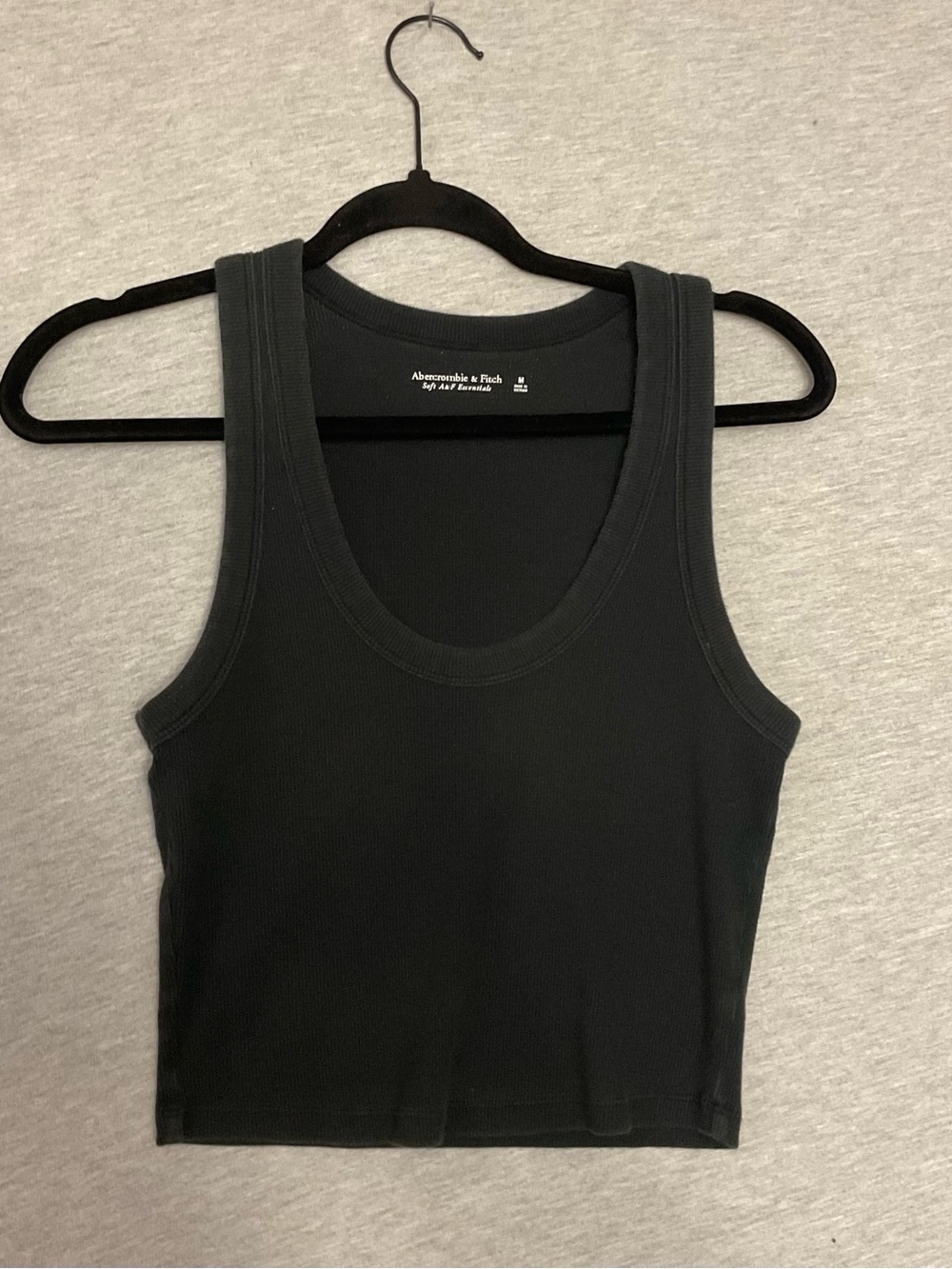 Abercrombie & Fitch Black Ribbed Crop Tank